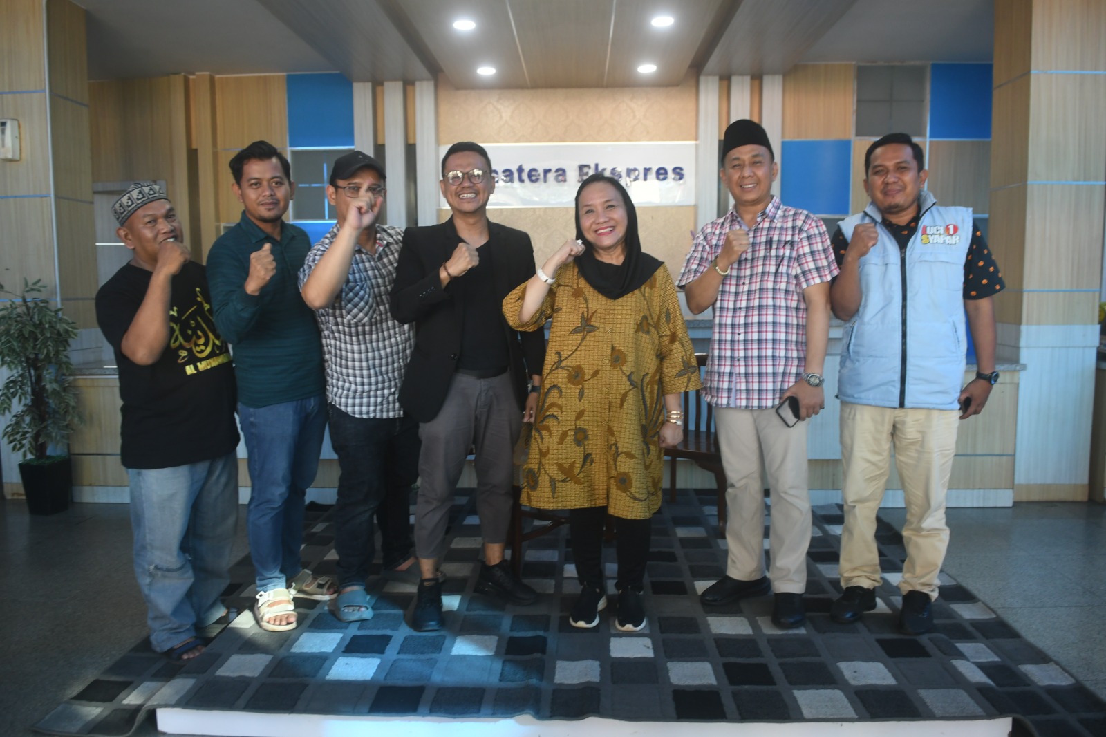 Hj. Lucianty, saat menghadiri Podcast Eksklusif yang digelar oleh Harian Sumatera Ekpress (Sumeks), pada hari Jumat siang, tanggal 8 November 2024, di Kantor Sumeks yang berada di Jalan Kolonel H. Berlian, Kota Palembang. (foto : wartanegeriku.id/tim komunikasi Hj. Lucianty)