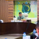 Asisten Bidang Pemerintah dan Kesejahteraan Rakyat Sekretariat Daerah Kabupaten Musi Banyuasin, Yudi Herzandi, memimpin pertemuan Desa Tangguh Bencana di Ruang Rapat Serasan Sekate, pada hari Jum'at, tanggal 29 November 2024. (foto : dinkominfo Muba)