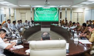 Pemerintah Kabupaten (Pemkab) Musi Banyuasin (Muba) menyambut hangat Entry Meeting Tim Badan Pemeriksa Keuangan (BPK) Perwakilan Provinsi Sumatera Selatan (Sumsel), pada hari Senin, tanggal 18 November 2024 di ruang Serasan Sekate. (foto : Dinkominfo Kabupaten Muba)
