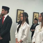 Kevin Diks, Estella Loupattij, dan Noa Leatomu diambil sumpah dan janji setia sebagai Warga Negara Indonesia di di Kedutaan Besar (Kedubes) Indonesia di Kopenhagen, Denmark, pada hari Jum'at, tanggal 8 November 2024. (foto : WartaNegeriku.id/pssi.org)