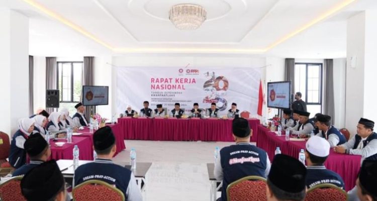 Laznas PPPA Daarul Qur’an menggelar Rapat Kerja Nasional (Rakernas) tahun 2025 di Bogor pada Kamis-Jum’at, tangga 28-29 November 2024. Tahun ini, tema yang diusung adalah Tumbuh Berdampak #ManfaatLuas. (foto : Laznas PPPA Daarul Qur’an)