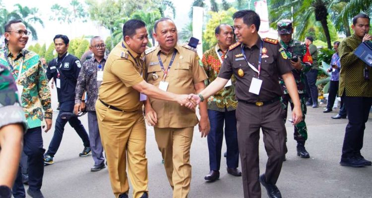 Pj. Bupati Kabupaten Musi Banyuasin (Muba), H. Sandi Fahlepi, turut menghadiri Rapat Koordinasi Nasional (Rakornas) Penyelenggaraan Pemerintahan Daerah, yang digelar oleh Kementerian Dalam Negeri (Kemendagri) Republik Indonesia, pada hari Kamis, tanggal 7 November 2024. (foto : Dinkominfo Muba)