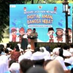Presiden Republik Indonesia, Prabowo Subianto saat peresmian Peraturan Pemerintah tentang Tata Kelola Penyelenggaraan Sistem Elektronik dalam Perlindungan Anak, dengan tajuk Bersama Jaga Anak Indonesia, Digital Aman, Bangsa Hebat, di Istana Negara, pada hari Jum'at, tanggal 28 Maret 2025. (WartaNegeriku.id/PresidenRI.go.id)