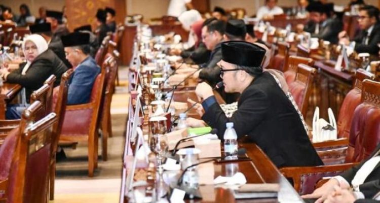 Anggota Dewan Perwakilan Rakyat Daerah (DPRD) Provinsi Sumatera Selatan (Sumsel) dari Daerah Pemilihan (Dapil) Kabupaten Musi Banyuasin (Muba), Andi Rizkiyansyah, saat Sidang Paripurna XI DPRD Sumsel, dengan agenda penyampaian Laporan Hasil Pembahasan dan Penelitian Pansus-Pansus terhadap LKPJ Gubernur Sumsel Tahun Anggaran 2024, pada hari Senin, tanggal 14 April 2025. (wartadesaku.id/maryam)
