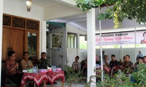 Wakil Ketua Dewan Perwakilan Daerah Republik Indonesia (DPD RI), GKR Hemas, melakukan kegiatan Sapa Aruh Masyarakat Kabupaten Gunungkidul, yang digelar di Kalurahan Kepek, Wonosari, pada hari Kamis, tanggal 24 Juli 2025. (foto : BEKISARMEDIA.ID)