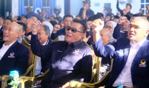 Ketua Dewan Pimpinan Daerah (DPD) Partai Nasional Demokrat (NasDem) Kabupaten Musi Banyuasin (Muba), M. Toha, menghadiri secara langsung Pelantikan 14 DPD Partai NasDem se Sumatera Selatan (Sumsel), di Kantor Dewan Pimpinan Wilayah (DPW) Partai NasDem Sumsel, di Palembang, hari Sabtu, tanggal 22 November 2025. (WARTANEGERIKU.ID/HAIRUDIN)