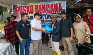Anas Urbaningrum, melakukan kunjungan lapangan ke sejumlah titik bencana banjir dan longsor di Sumatera Barat pada Rabu (10/12).