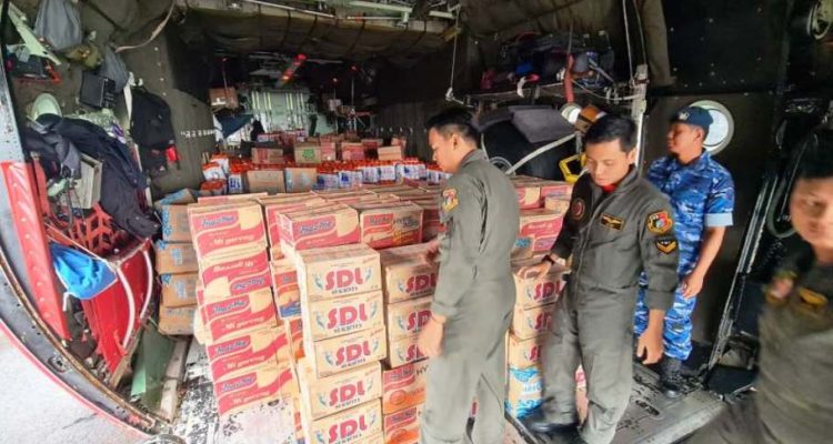 Bantuan dari masyarakat Sumatera Selatan yang akan diberikan kepada masyarakat di Aceh, Sumatera Utara, dan Sumatera Barat. (BEKISARMEDIA.ID/SIKUMBANG)