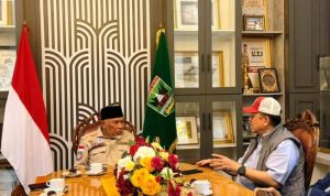 Mantan Ketua Dewan Perwakilan Daerah (DPD) Republik Indonesia (RI), Irman Gusman, usai bertemu Gubernur Sumatera Barat (Sumbar), Mahyeldi Ansharullah, pada hari Sabtu, tanggal 6 Desember 2025, di Kantor Gubernur Sumbar. (foto : NewsRoom DPD RI) Mantan Ketua Dewan Perwakilan Daerah (DPD) Republik Indonesia (RI), Irman Gusman, usai bertemu Gubernur Sumatera Barat (Sumbar), Mahyeldi Ansharullah, pada hari Sabtu, tanggal 6 Desember 2025, di Kantor Gubernur Sumbar. (foto : NewsRoom DPD RI)