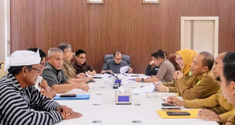 Suasana Rapat Dengar Pendapat antara DPRD dan Pemkab Muba, pada hari Senin, tanggal 23 Februari 2026. (WARTANEGERIKU.ID/HAIRUDIN)