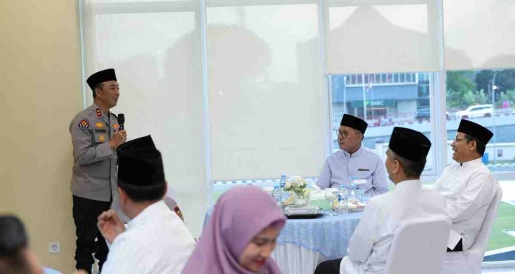 Sandi Nugroho menggelar audiensi dan buka puasa bersama dengan pimpinan perguruan tinggi di Mapolda Sumsel, Jumat (2026).