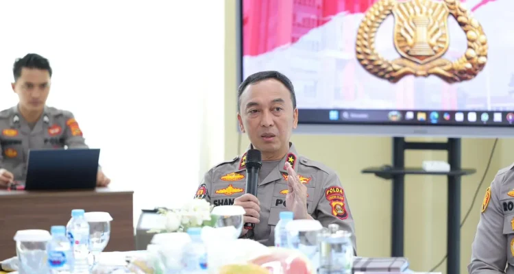 Kepala Kepolisian Daerah (Kapolda) Sumsel, Irjen. Pol. Shandi Nugroho, memimpin acara coffee morning di Ruang Transit Gedung Presisi Mapolda Sumsel, hari Kamis, tanggal 26 Maret 2026. (MUSINEWS.iD/HAIRUDIN)