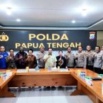 Wakil Ketua Dewan Perwakilan Daerah (DPD) Republik Indonesia, Yorrys Raweyai, melakukan kunjungan kerja ke Kepolisian Daerah Papua Tengah di Nabire, hari Rabu, tanggal 4 Maret 2026. (WARTANEGERIKU.ID/HAIRUDIN)