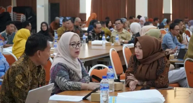 Kemendikdasmen Republik Indonesia melalui Puspeka, mempercepat implementasi kebijakan Budaya Sekolah Aman dan Nyaman dengan mendorong pembentukan Kelompok Kerja BSAN di Provinsi Jawa Timur. (foto : kemendikdasmen.go.id)