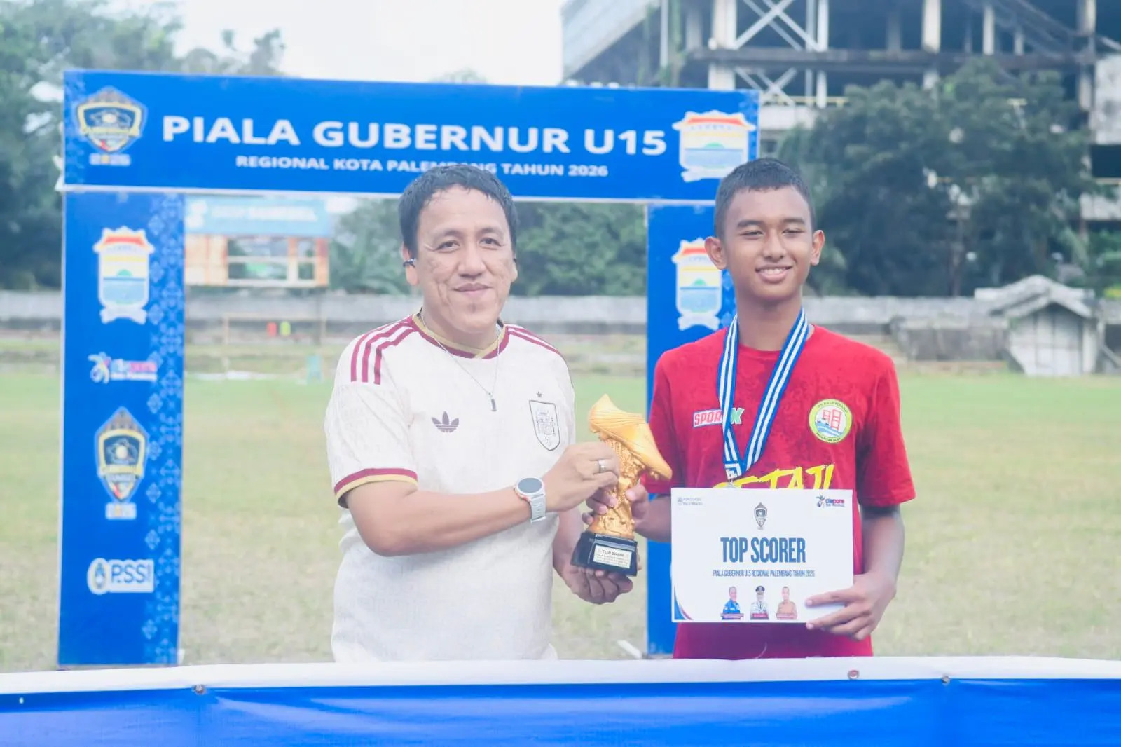 PS Palembang U-15 sukses menorehkan sejarah baru dengan keluar sebagai juara Piala Gubernur Sumatra Selatan (Sumsel) tahun 2026 Regional Palembang. (WARTANEGERIKU.ID/ARGIMAN)