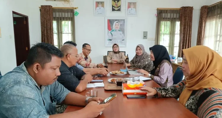 rapat koordinasi yang dihadiri langsung oleh jajaran pengurus KKS Muba, di Sekretariat KKS Muba, Jalan Merdeka, Sekayu, Kamis, 21 Mei 2026.