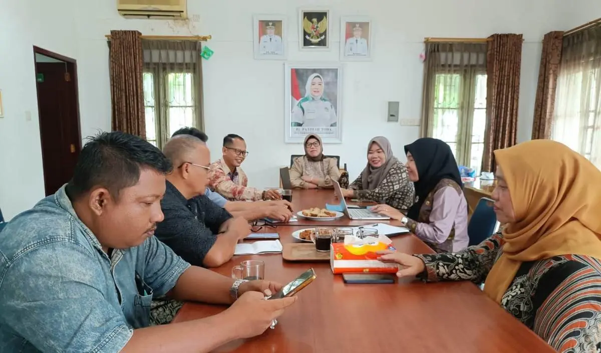 rapat koordinasi yang dihadiri langsung oleh jajaran pengurus KKS Muba, di Sekretariat KKS Muba, Jalan Merdeka, Sekayu, Kamis, 21 Mei 2026.