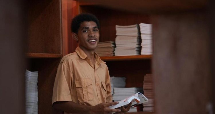 Alberto Wilson, murid kelas XII SMKN 5 Manokwari. (foto : kemendikdasmen.go.id)