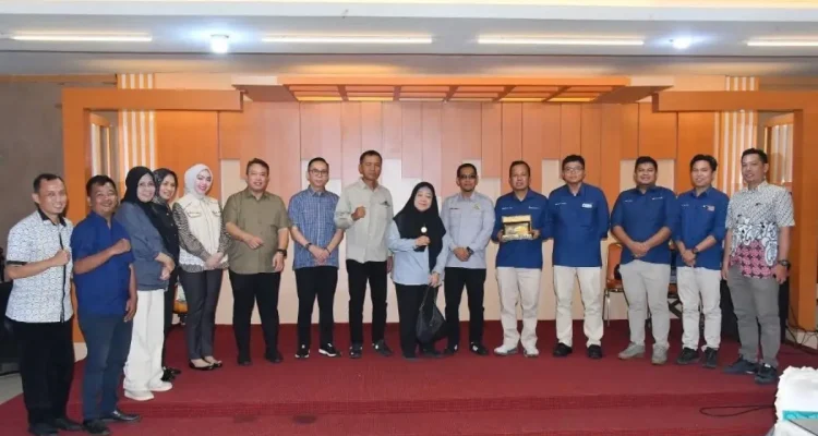 Pimpinan dan Anggota Komisi III Dewan Perwakilan Rakyat Daerah (DPRD) Provinsi Sumatra Selatan (Sumsel) melaksanakan kunjungan kerja ke PT Bukit Asam (PTBA) Unit Pelabuhan Tarahan, Provinsi Lampung, Jumat, 26 Juni 2026. (WARTANEGERIKU.ID/FRAN)