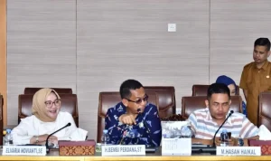 Rapat kerja Pansus DPRD Sumsel untuk membahas langkah strategis penyerapan PI 5 persen di sektor hulu migas. (WARTANEGERIKU.ID/FRAN) Rapat kerja Pansus DPRD Sumsel untuk membahas langkah strategis penyerapan PI 5 persen di sektor hulu migas. (WARTANEGERIKU.ID/FRAN)