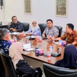 Asisten I Setda Pemkab Muba, Ardiansyah, memimpin rapat teknis TKKSD terkait persiapan pembentukan Unit Layanan Terpadu P4GN di Ruang Rapat Sekda, Kamis, 11 Juni 2026. (WARTANEGERIKU.ID/FRAN)