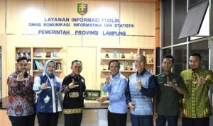 Komisi I DPRD Provinsi Sumatera Selatan melakukan kunjungan kerja ke Dinas Komunikasi dan Informatika (Diskominfo) Provinsi Lampung, Jumat (17/7/2026).