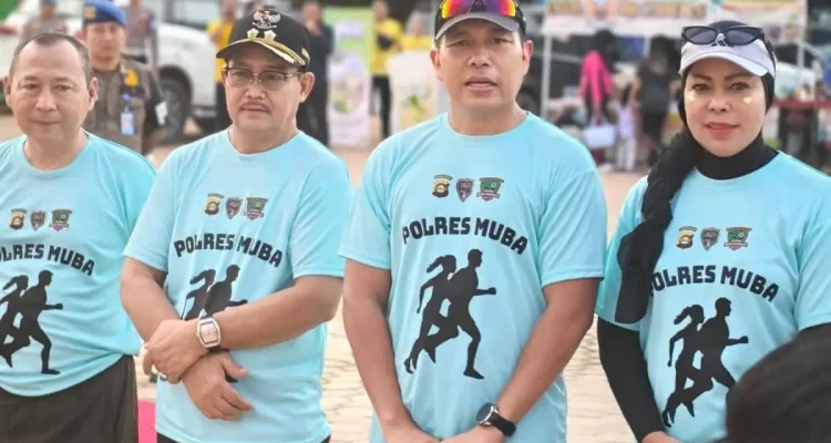 Wakil Bupati Kabupaten Muba, Abdur Rohman Husen, bersama Wakil Kepala Kepolisian Daerah (Wakapolda) Sumatera Selatan (Sumsel), Brigjen Pol. Rony Samtana, dan Kapolres Muba, AKBP Ruri Prastowo. (WARTANEGERIKU.ID/FRAN)