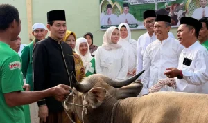 Sekretaris Daerah (Sekda) Kabupaten Musi Banyuasin (Muba), Drs. Syafaruddin, M.Si., melaksanakan Shalat Hari Raya Idul Adha 1447 Hijriah bersama masyarakat di Masjid At-Taqwa, Dusun II, Desa Lumpatan II. (WARTANEGERIKU.ID/FRAN) Sekretaris Daerah (Sekda) Kabupaten Musi Banyuasin (Muba), Drs. Syafaruddin, M.Si., melaksanakan Shalat Hari Raya Idul Adha 1447 Hijriah bersama masyarakat di Masjid At-Taqwa, Dusun II, Desa Lumpatan II. (WARTANEGERIKU.ID/FRAN)