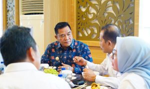 Bupati Musi Banyuasin (Muba), Toha Tohet, menemui Menteri Koperasi (Menkop) Republik Indonesia, Ferry Juliantono, di kantor Kementerian Koperasi, Jakarta, pada hari Senin, tanggal 20 Juli 2026. (WARTANEGERIKU.ID/FRAN) Bupati Musi Banyuasin (Muba), Toha Tohet, menemui Menteri Koperasi (Menkop) Republik Indonesia, Ferry Juliantono, di kantor Kementerian Koperasi, Jakarta, pada hari Senin, tanggal 20 Juli 2026. (WARTANEGERIKU.ID/FRAN)