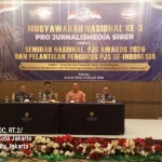 Anggota Dewan Pers, Muhammad Jazuli, saat menjadi narasumber pada sesi penutup Musyawarah Nasional (Munas) III Pro Jurnalismedia Siber (PJS) di Jakarta, pada hari Rabu, tanggal 22 Juli 2026. (WARTANEGERIKU.ID/AIRU)