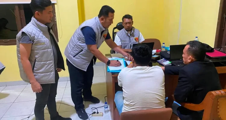 Direktorat Reserse Kriminal Khusus (Ditreskrimsus) Polda Sumatra Selatan (Sumsel) melalui Subdirektorat V Tindak Pidana Siber, berhasil membongkar praktik penipuan berbasis digital. (WARTANEGERIKU.ID/AIRU)