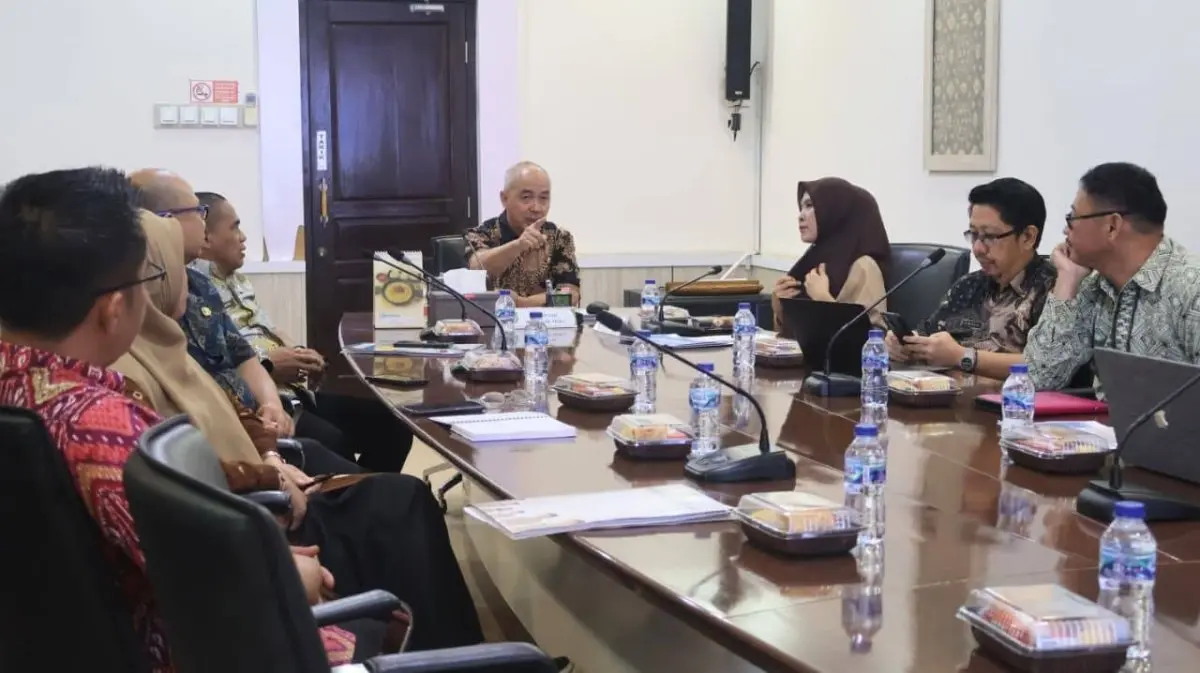 Konsolidasi dan Evaluasi Kinerja untuk akselerasi persiapan evaluasi SAKIP 2026, di Ruang Rapat Sekretaris Daerah Muba, pada hari Kamis, tanggal 25 Juni 2026. (WARTANEGERIKU.ID/FRAN)
