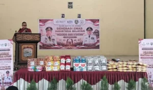 Pada hari Selasa, tanggal 18 Agustus 2026, Aula Kantor Kecamatan Alang-Alang Lebar menjadi lokasi penyaluran bantuan nutrisi yang diinisiasi oleh PT Tirta Sriwijaya Maju (PT TSM), bagi 30 keluarga penerima manfaat. (WARTANEGERIKU.ID/AIRU)