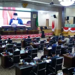 Bupati Muba, Toha Tohet, saat memberikan jawaban dan penjelasan atas pandangan umum fraksi-fraksi DPRD terhadap Nota Keuangan Rancangan Perubahan APBD Muba 2026. (WARTANEGERIKU.ID/AIRU) Bupati Muba, Toha Tohet, saat memberikan jawaban dan penjelasan atas pandangan umum fraksi-fraksi DPRD terhadap Nota Keuangan Rancangan Perubahan APBD Muba 2026. (WARTANEGERIKU.ID/AIRU)