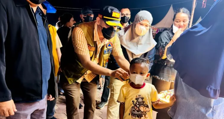 Tim gabungan yang terdiri atas Badan Penanggulangan Bencana Daerah (BPBD), Dinas Kesehatan, Satpol PP, Bagian Tata Pemerintahan, pihak Event Organizer, serta didampingi Ketua PWI Muba, menggelar peninjauan langsung di pusat keramaian pada Senin malam, 14 September 2026. (WARTANEGERIKU.ID/AIRU)