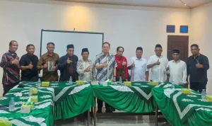 Anggota Dewan Perwakilan Daerah (DPD) Republik Indonesia (RI) asal Provinsi Sumatra Barat (Sumbar), Irman Gusman, mendorong Pimpinan Wilayah Muhammadiyah (PWM) Nusa Tenggara Timur (NTT) melakukan transformasi, agar menjadi Center of Excellence (pusat keunggulan) di kawasan Indonesia Timur. (WARTANEGERIKU.ID/AIRU)