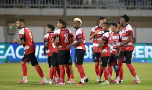 Memasuki pekan ketiga kompetisi BRI Super League 2026/2027, Madura United FC mencatatkan tren positif yang patut diacungi jempol dalam hal kedisiplinan di atas lapangan. (FOTO: ILEAGUE.ID) Memasuki pekan ketiga kompetisi BRI Super League 2026/2027, Madura United FC mencatatkan tren positif yang patut diacungi jempol dalam hal kedisiplinan di atas lapangan. (FOTO: ILEAGUE.ID)