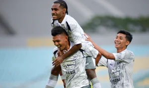 Pemain Rans Nusantara FC melakukan selebrasi usai menciptakan gol ke gawang Persipura Jayapura, Jum'at, 9 Oktober 2026. (FOTO: ILEAGUE.ID) Pemain Rans Nusantara FC melakukan selebrasi usai menciptakan gol ke gawang Persipura Jayapura, Jum'at, 9 Oktober 2026. (FOTO: ILEAGUE.ID)